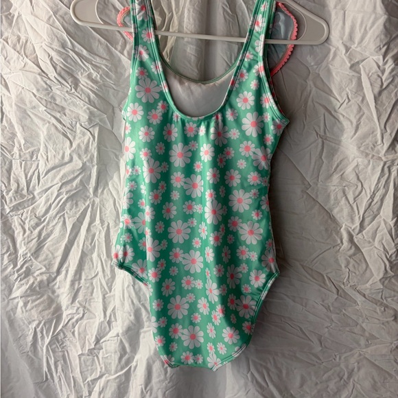 Floral Ruffle One-Piece Swimsuit - Picture 2 of 3
